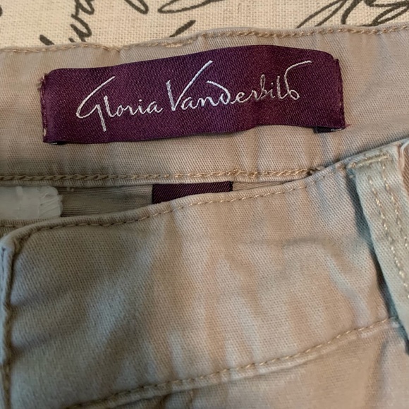 Donated Gloria Vanderbilt casual fit pants - Picture 2 of 8